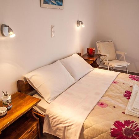 Thimios Rooms Keramiaí Buitenkant foto