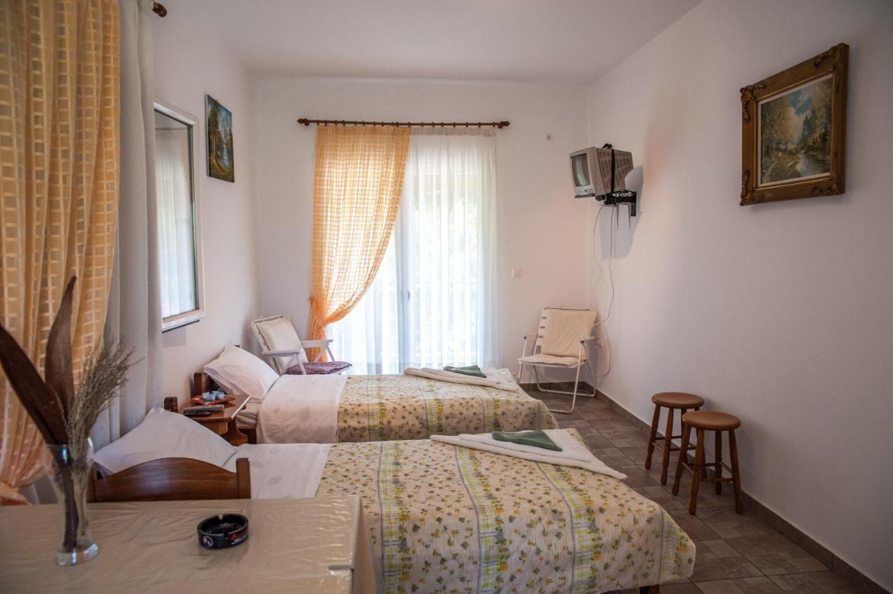 Thimios Rooms Keramiaí Buitenkant foto