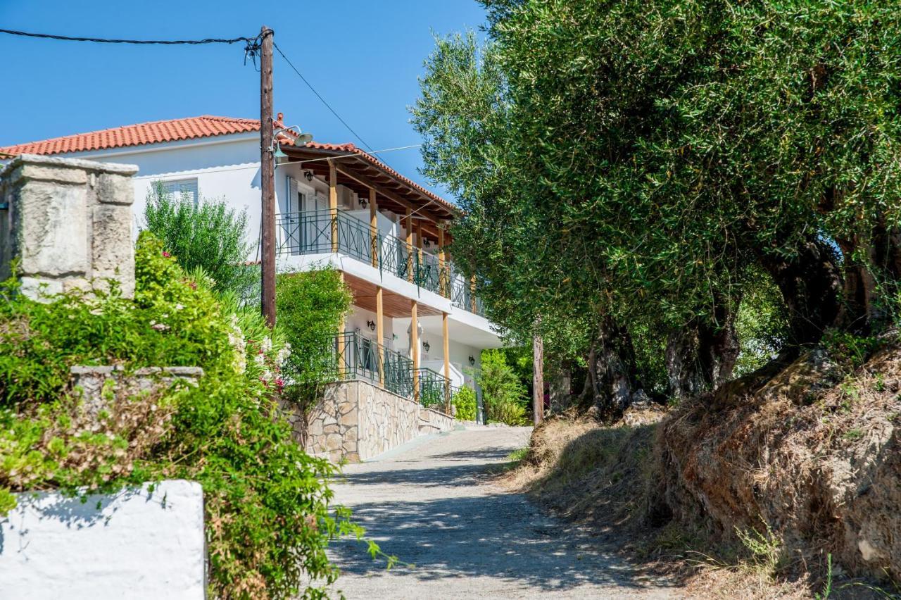 Thimios Rooms Keramiaí Buitenkant foto