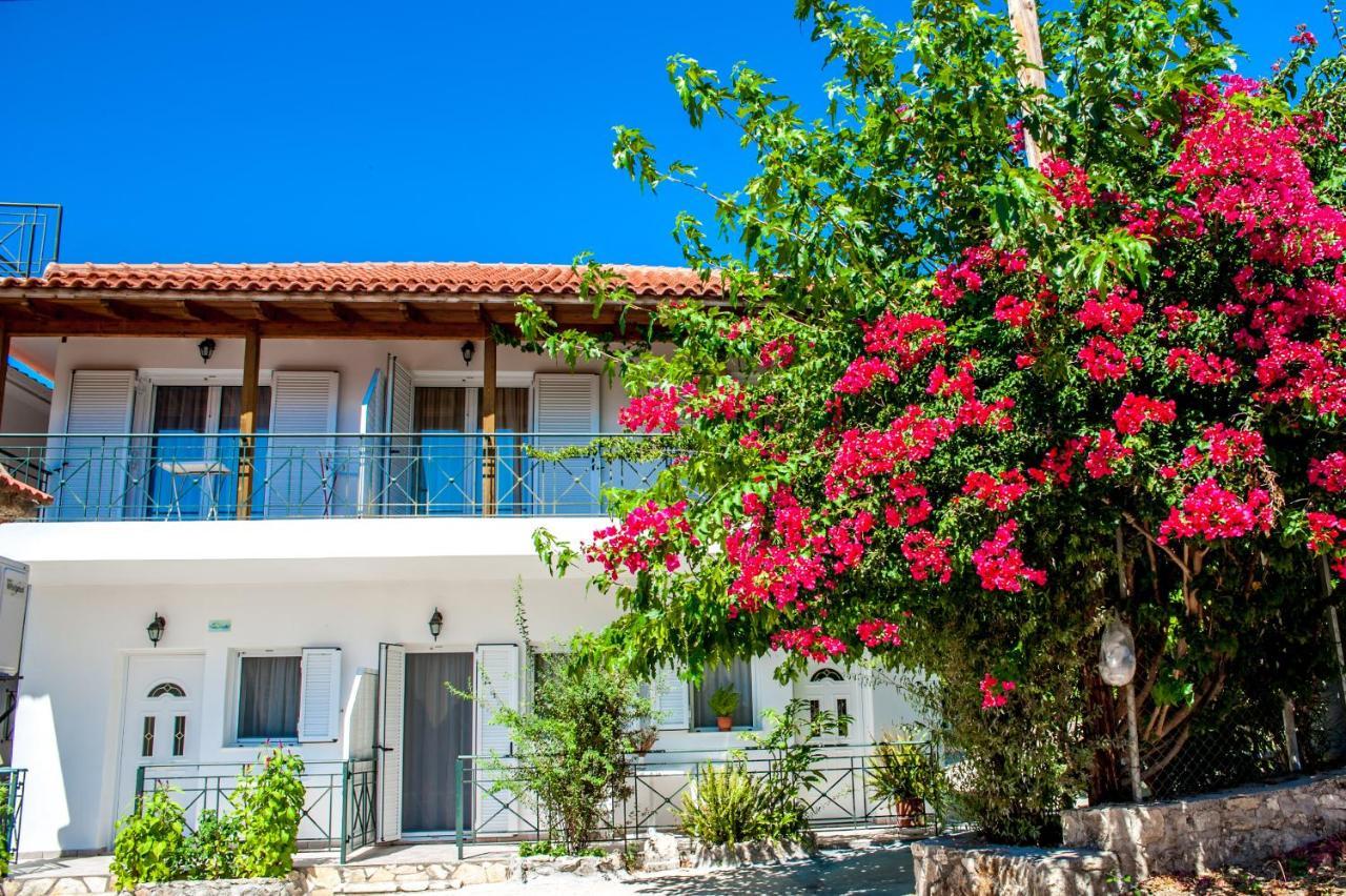 Thimios Rooms Keramiaí Buitenkant foto