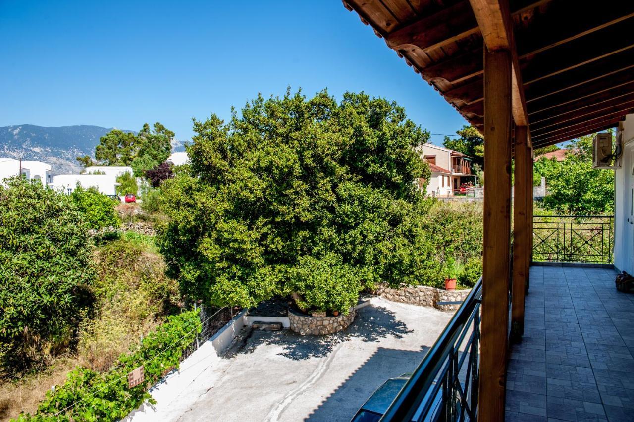 Thimios Rooms Keramiaí Buitenkant foto