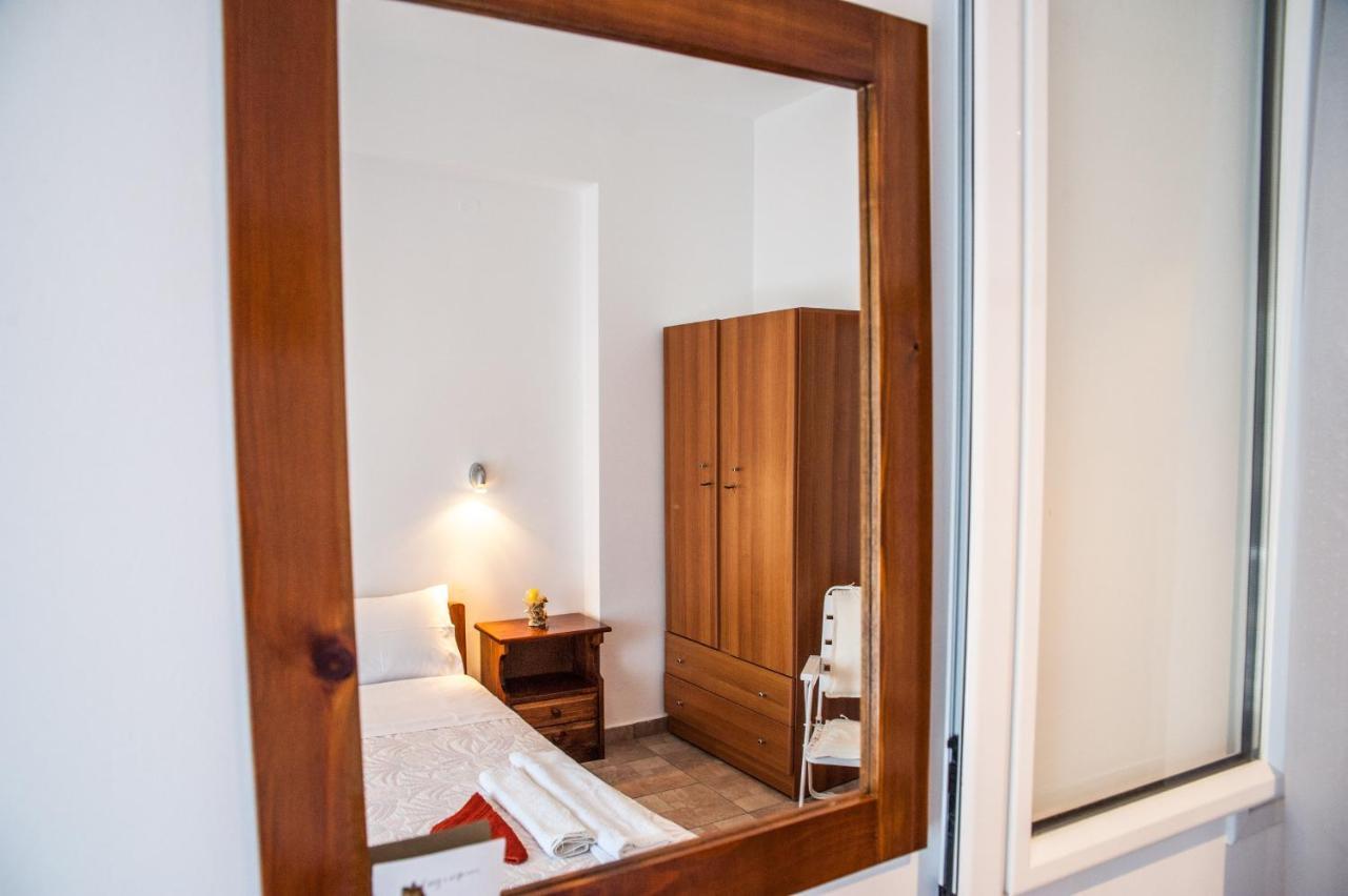 Thimios Rooms Keramiaí Buitenkant foto